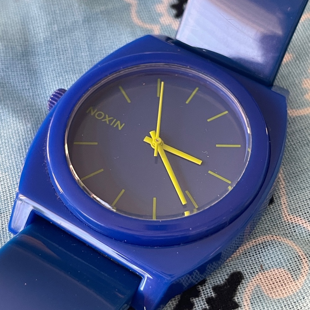 Blue NIXON timekeeper Watch